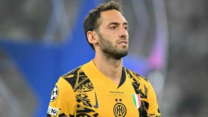 Hakan Çalhanoğlu, Şampiyonlar Ligi'nde tarihe geçti