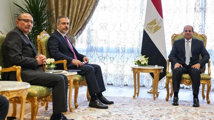 Hakan Fidan, Mısır'da: Sisi'yle g&ouml;r&uuml;şt&uuml;