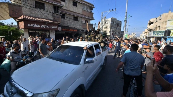 Hamas: Esir alınan İsrailliler arasında &uuml;st d&uuml;zey subaylar var