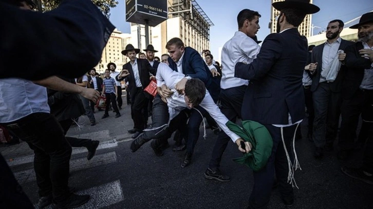 Harediler İsrail'e hizmet etmek istemiyor! Tutuklanmalar protesto edildi