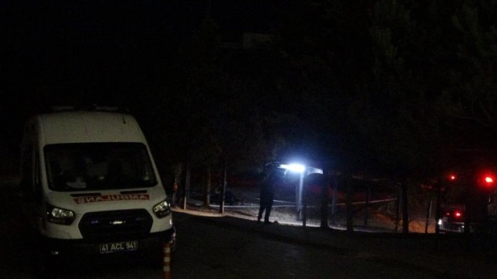 Hastanenin camından atlayan kişi hayatını kaybetti