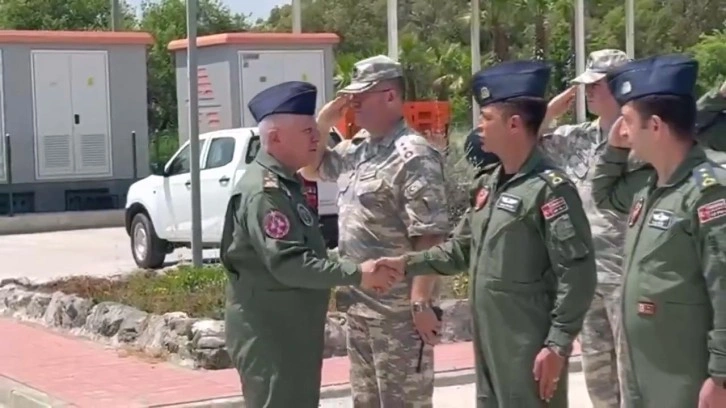 Hava Kuvvetleri Komutanı Orgeneral Kadıoğlu, Balıkesir ve Muğla'da Mehmetçikle bayramlaştı