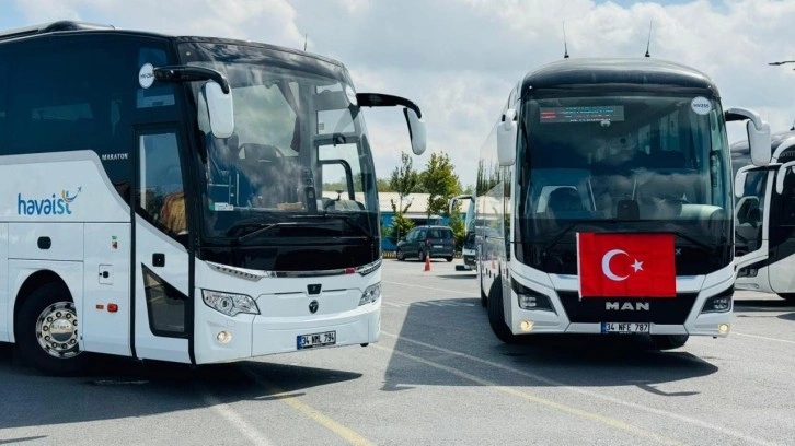 HAVAİST otobüsleri 30 Ağustos için Türk bayraklarıyla donatıldı