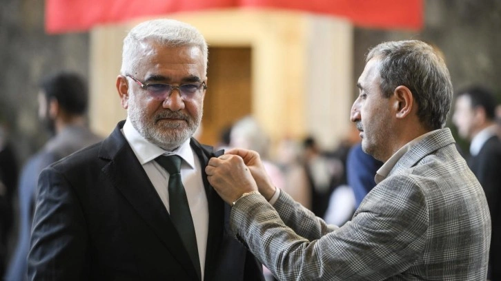 H&Uuml;DA PAR Genel Başkanı Yapıcıoğlu, milletvekili kaydını yaptırdı