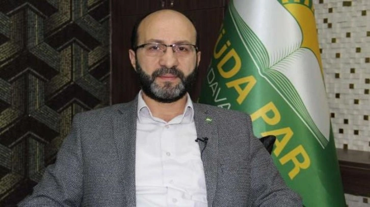 H&Uuml;DA PAR'dan &Ouml;zg&uuml;r &Ouml;zel'e sert cevap: Buradan sana sesleniyorum...