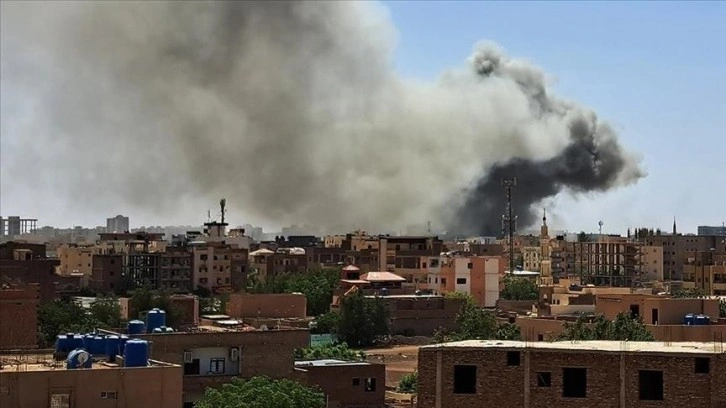 İ&ccedil; savaş nedeniyle kapatılmıştı: Sudan&rsquo;da hava sahası ile ilgili flaş karar