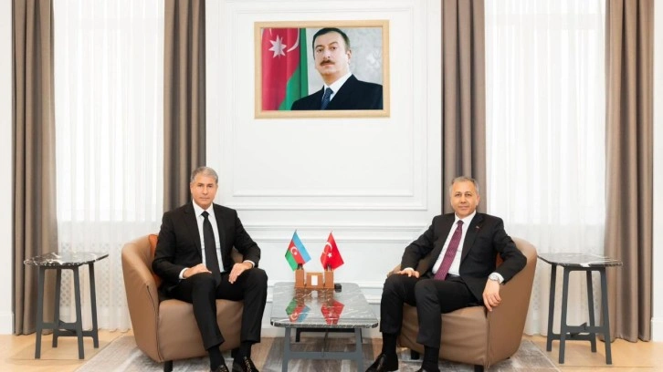 İ&ccedil;işleri Bakanı Yerlikaya, Azerbaycanlı mevkidaşı Eyvazov'la g&ouml;r&uuml;şt&uuml;