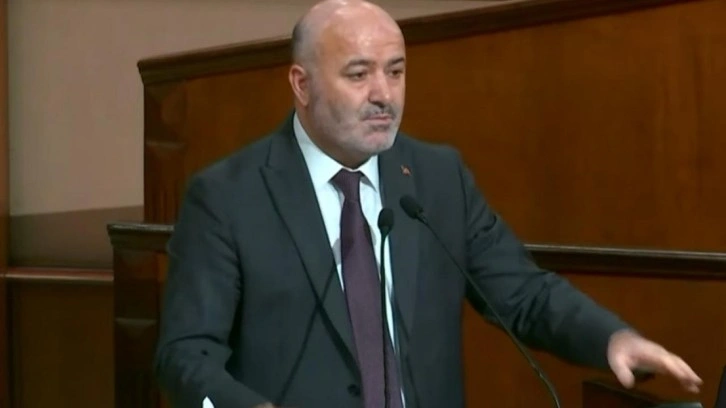 İETT çöküyor! Rakamlar Meclis'te tek tek açıklandı