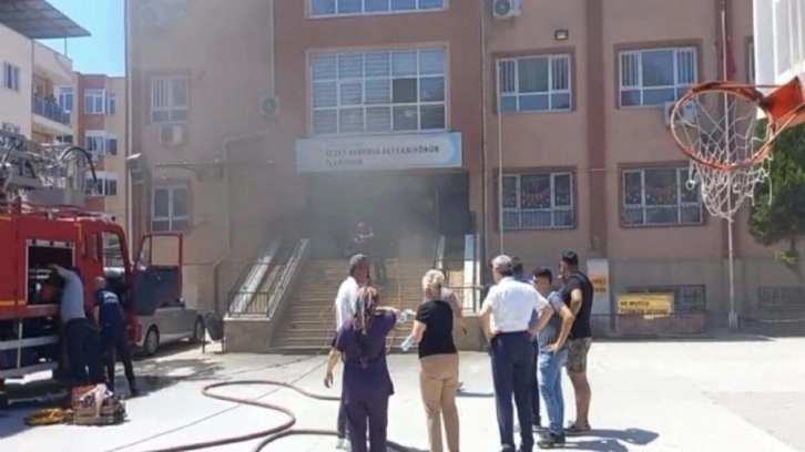 İlkokulda çıkan yangın söndürüldü