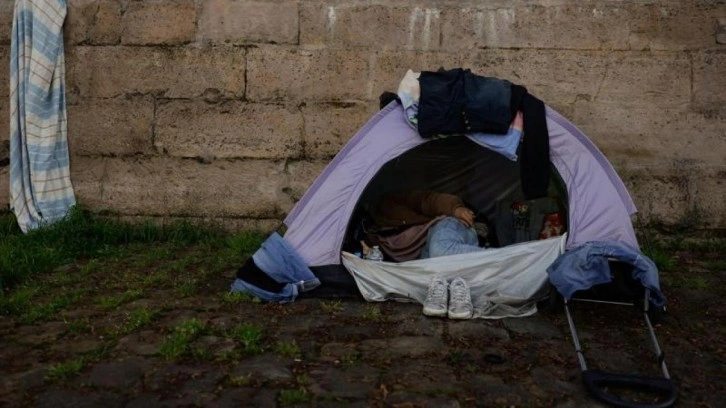 İngiltere'de evsizlik kabusu büyüyor! 175 bini çocuk 380 bin kişi sokakta kaldı