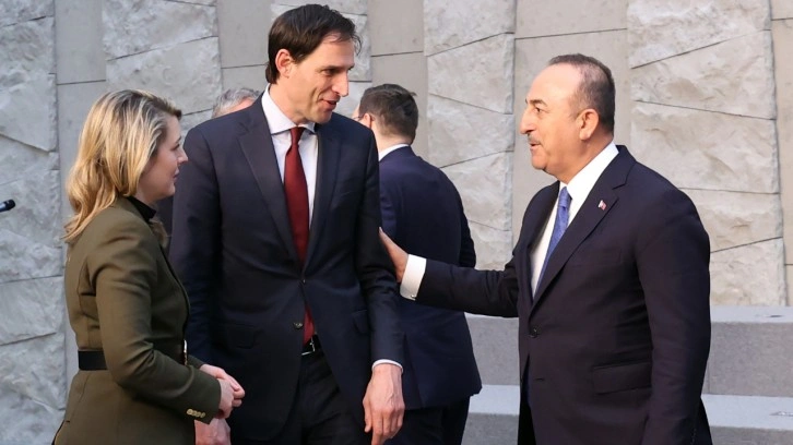 İngiltere ve Kanada'nın T&uuml;rkiye'ye uyguladığı savunma sanayi ambargoları kalkıyor