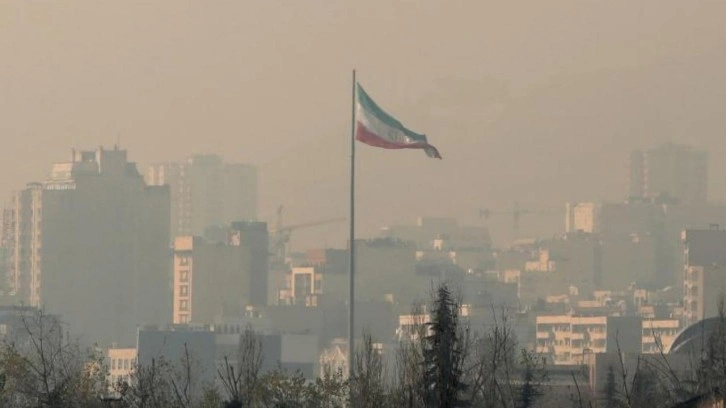 İran'da alarm! Okullarda yüz yüze eğitime ara verildi