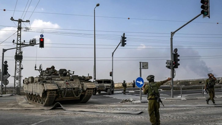 İran'dan İsrail'e 'kara harekatı' uyarısı: Eğer karadan girerlerse &ouml;n&uuml;m&uuml;zdeki sa