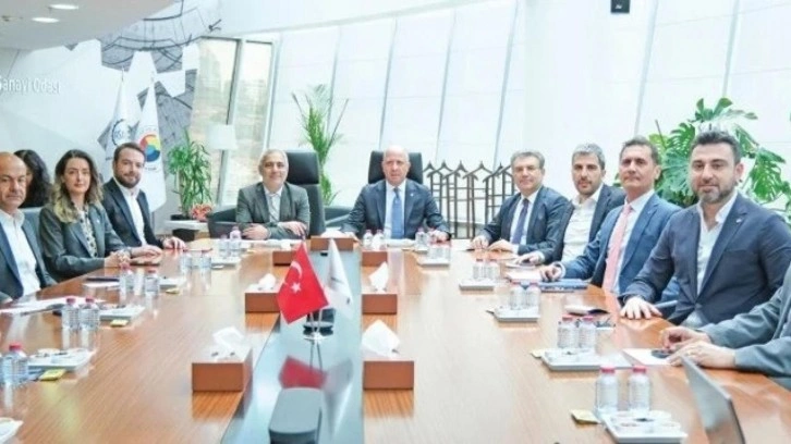 İş dünyası: 'Memurun işsiz eşi yeşil pasaport alırken bize vize bile yok'