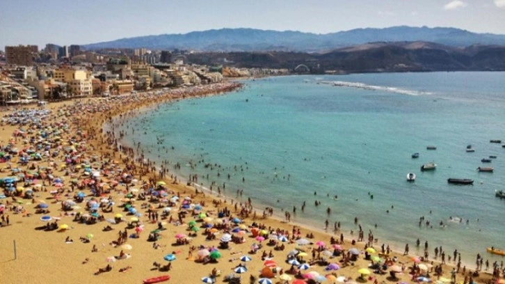 İspanya, yılın 7 ayında 55,5 milyon turistle turizm geliri rekoru kırdı