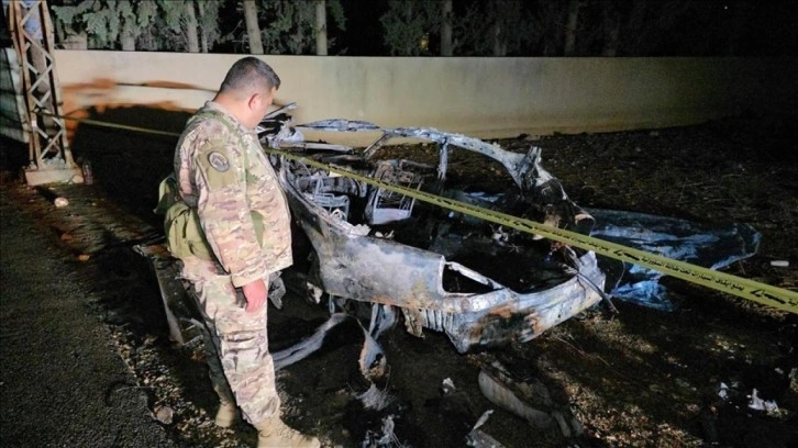 İsrail, ateşkes anlaşmasını yine ihlal etti! L&uuml;bnan'da sivil ara&ccedil; bombalandı