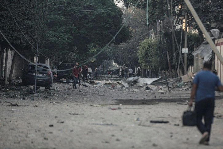 İsrail, Gazze Şeridi&rsquo;nde 250 hedefi vurdu