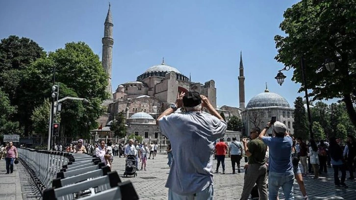 İsrail k&uuml;stahlığı! T&uuml;rkiye'deki vatandaşlarına "&uuml;lkeden ayrılın" &ccedil;ağrısı yaptı