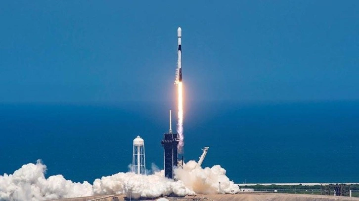 İsrail, Musk'ın şirketi aracılığıyla iletişim uydusunu uzaya fırlattı