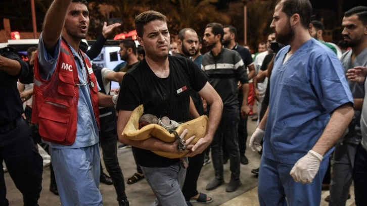 İsrail ordusu Gazze'nin kuzeyindeki Filistinlilerden g&uuml;neye ge&ccedil;melerini istedi