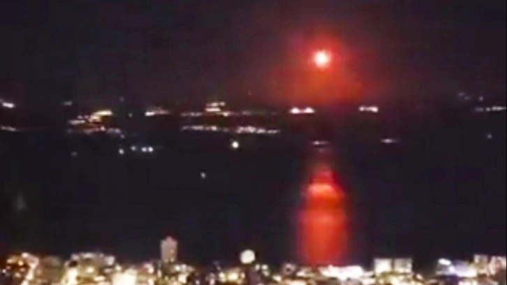 İsrail, Suriye'yi bombaladı: 4 asker &ouml;ld&uuml;, 4 asker yaralandı