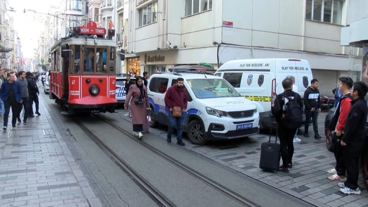 İstiklal Caddesi’nde silahlı kavga: Yaralılar var