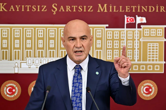 İYİ Parti&rsquo;den Bolu&rsquo;da &ldquo;Adalet&rdquo; N&ouml;beti: Turhan &Ccedil;&ouml;mez&rsquo;den Tanju &Ouml;zcan&rsquo;a Destek