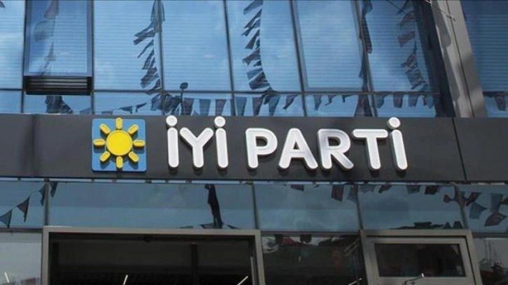 İYİ Parti'de 4 il&ccedil;e başkanı ve y&ouml;netimi g&ouml;revden alındı, teşkilatlar feshedildi