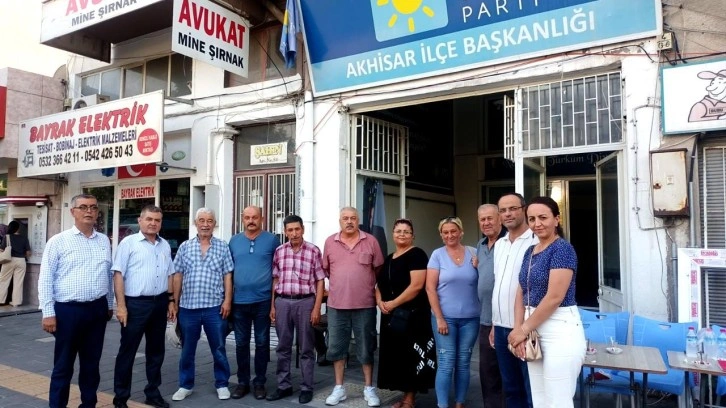 İYİ Parti'de toplu istifa depremi! Diğer &uuml;yelere de &ccedil;ağrıda bulundular