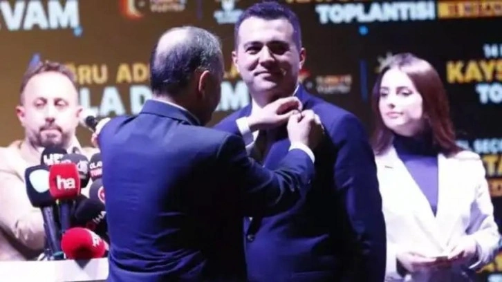 İYİ Parti'den istifa etmişti, &ccedil;arpıcı 'Sinan Ateş' paylaşımı: &Ccedil;ıkacak isimlere iyi ba