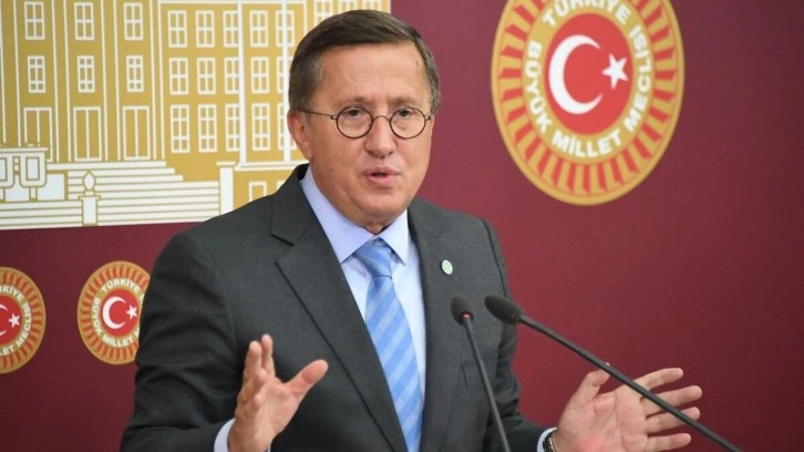 İYİ Partili L&uuml;tf&uuml; T&uuml;rkkan bu kez vatandaşa k&uuml;f&uuml;r etti