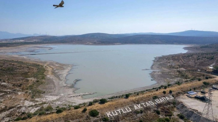 İzmir'de 32 saatlik su kesintisi kararı! Vatandaşlara peş peşe uyarı yapıldı