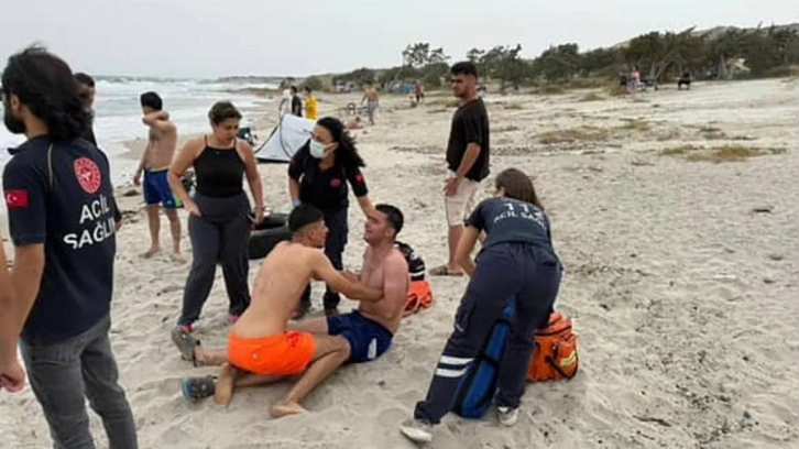 İzmir’de denize giren genç boğuldu, arkadaşları sinir krizi geçirdi!