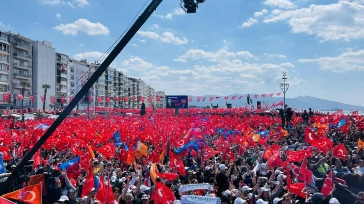 İzmir'de değişim var! CHP g&ouml;zden d&uuml;şt&uuml;...Se&ccedil;men fikrini değiştirdi