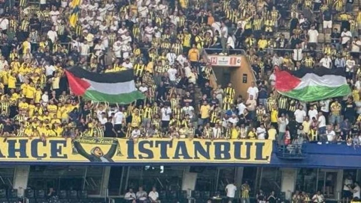 Kadıköy'de unutulmaz an: Fenerbahçe taraftarı Filistin'i unutmadı