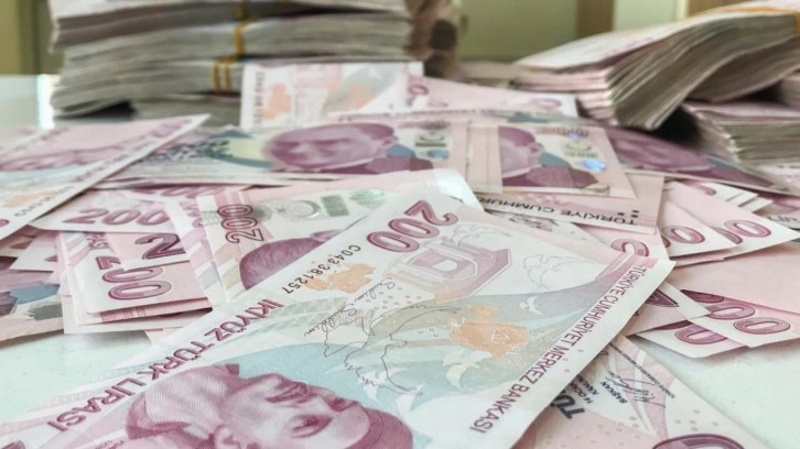 Kamu personeline 2026'da 4,9 trilyon lira ödeme yapılacak!