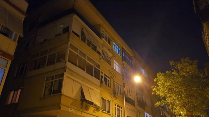 Kartal’da çatlaklar oluşan 4 katlı bina tahliye edildi