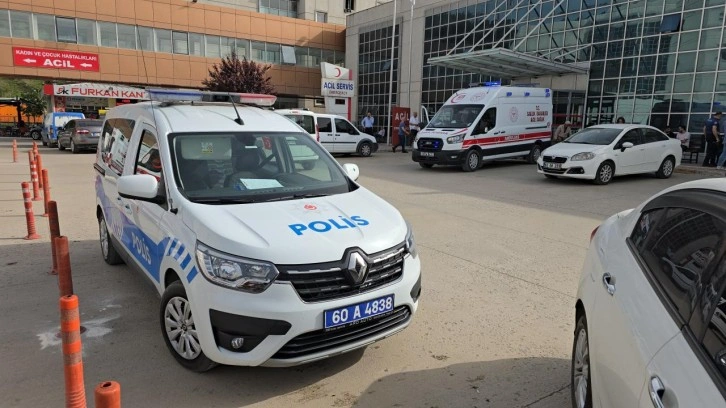 Kavgayı ayırmak isteyen amcasını yanlışlıkla vurdu