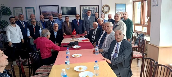 Kayseri Dernekler Federasyonu'nda Yeni D&ouml;nem: Hacı Bekir Yıldız G&ouml;revi Devraldı.