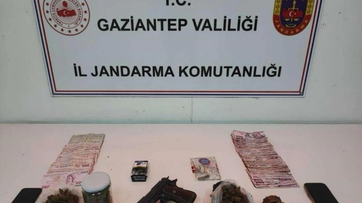 Kesinleşmiş 16 yıl cezayla aranan uyuşturucu taciri yakalandı