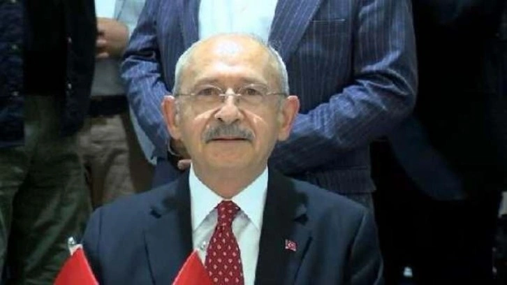 Kılı&ccedil;daroğlu: Bayrak ve vatan kırmızı &ccedil;izgimiz