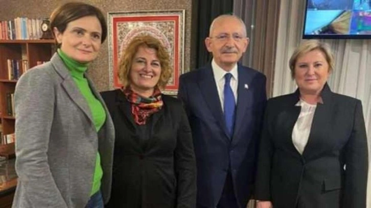Kılı&ccedil;daroğlu'ndan tepki &ccedil;eken poz! Sosyal medyada g&uuml;ndem oldu