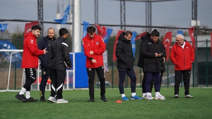 Kimsenin bilmediği başarı! Geleceğin teknik direktörleri burada yetişiyor