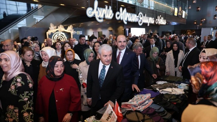 KOMEK'ten "Altın Dokunuşlar Festivali": Başkan Altay'dan katılımcılara teşekk&uuml;r