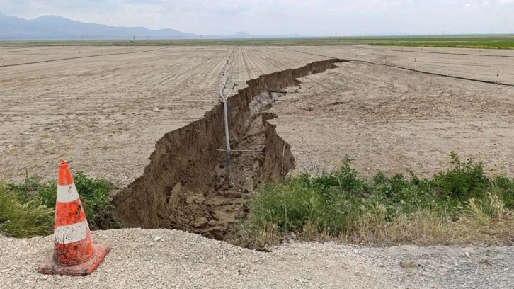 Konya'da yağış sonrası korkutan görüntü