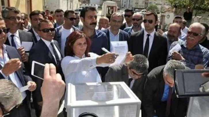 Kuşadası'nda CHP'li başkana tepkiler b&uuml;y&uuml;k: Vatandaşla dalga ge&ccedil;tiler