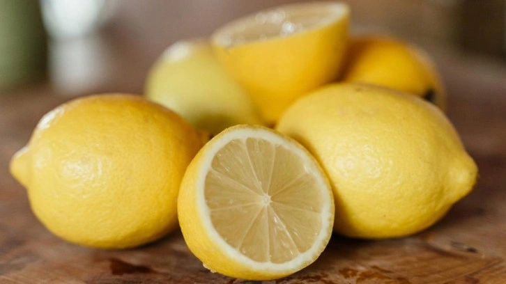 Limonu aslında hep yanlış sıkmışız! İşin doğrusunu öğrenince çok şaşıracaksınız