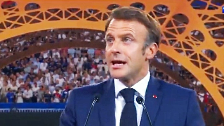 Macron, Fransa'daki Rugby a&ccedil;ılış t&ouml;reninde yuhalandı