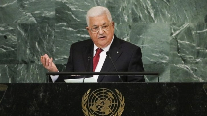 Mahmud Abbas: Üç ay içinde geçici anayasa hazırlanacak