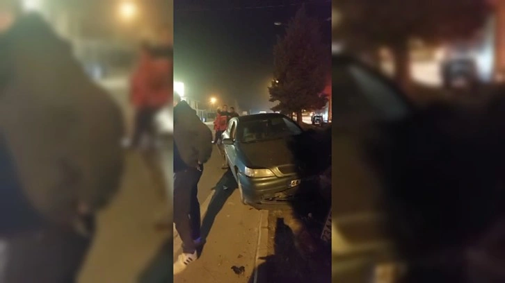 Malatya&apos;da zincirleme kaza: 6 kişi yaralandı! Kaza anı kamerada